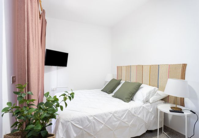  in Granadilla de Abona - EDEN RENTALS 106 Surfy Stylish Bed&Coffee Room