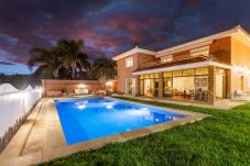 Villa in El Rosario - ONE & ONLY Sports and Relax Villa by Eden Rentals